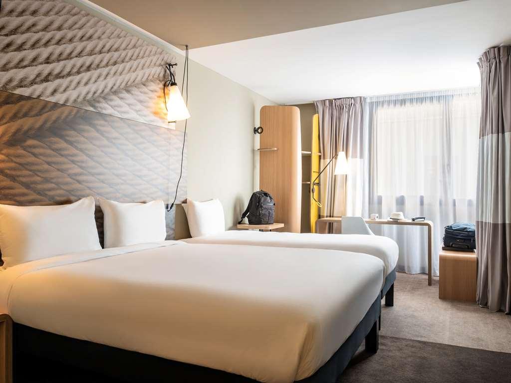 Ibis Gonesse Le Bourget Otel Oda fotoğraf